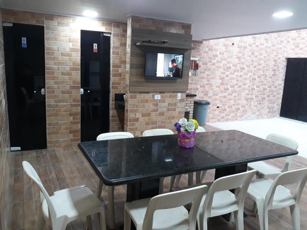 Recanto Bellamar Pousada E Hostel Гуаружа Экстерьер фото