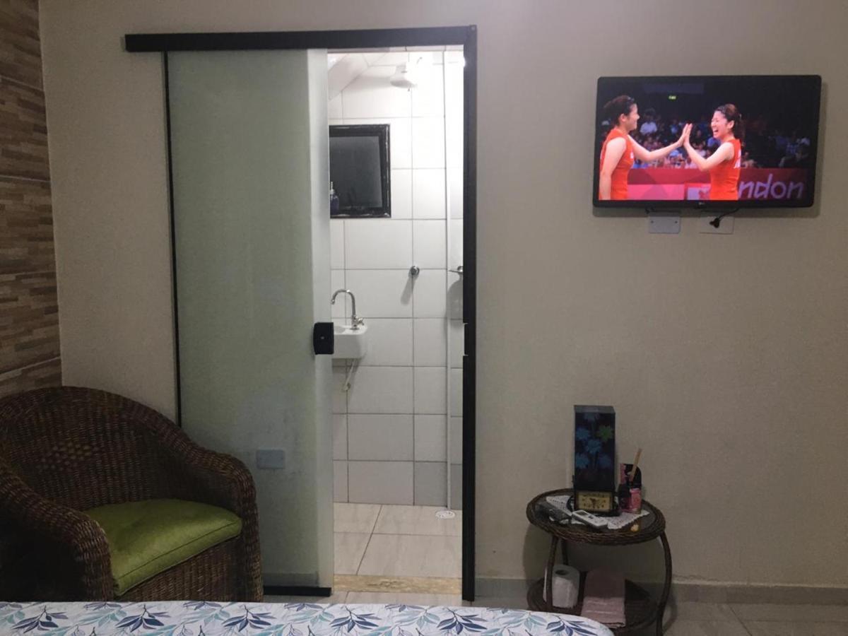 Recanto Bellamar Pousada E Hostel Гуаружа Экстерьер фото
